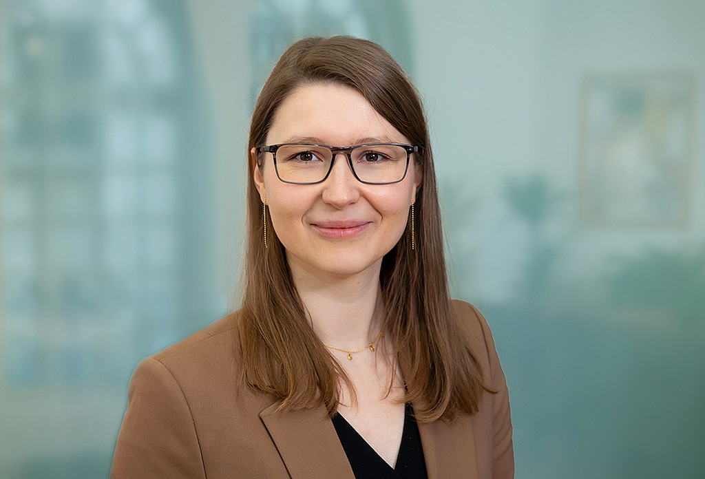 Professorin Dr. Sabrina Jeworrek
