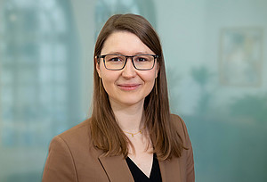 Professorin Dr. Sabrina Jeworrek